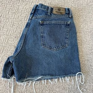 Authentic wrangler cut off shorts